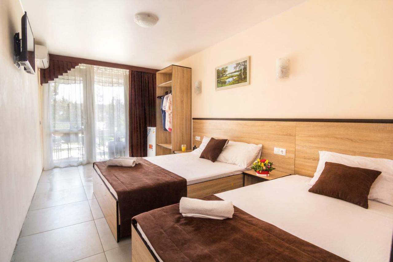 Marmaris Hotel Skadovs'k Exterior photo